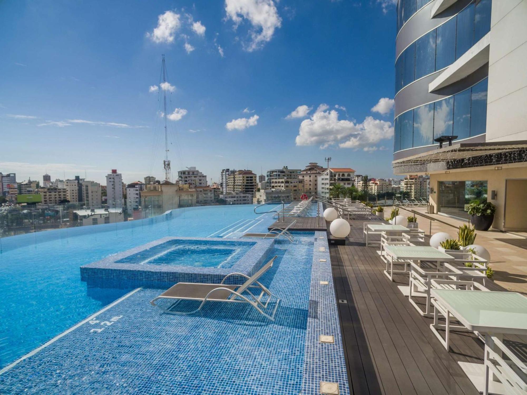 Embassy Suites By Hilton Santo Domingo Exterior photo