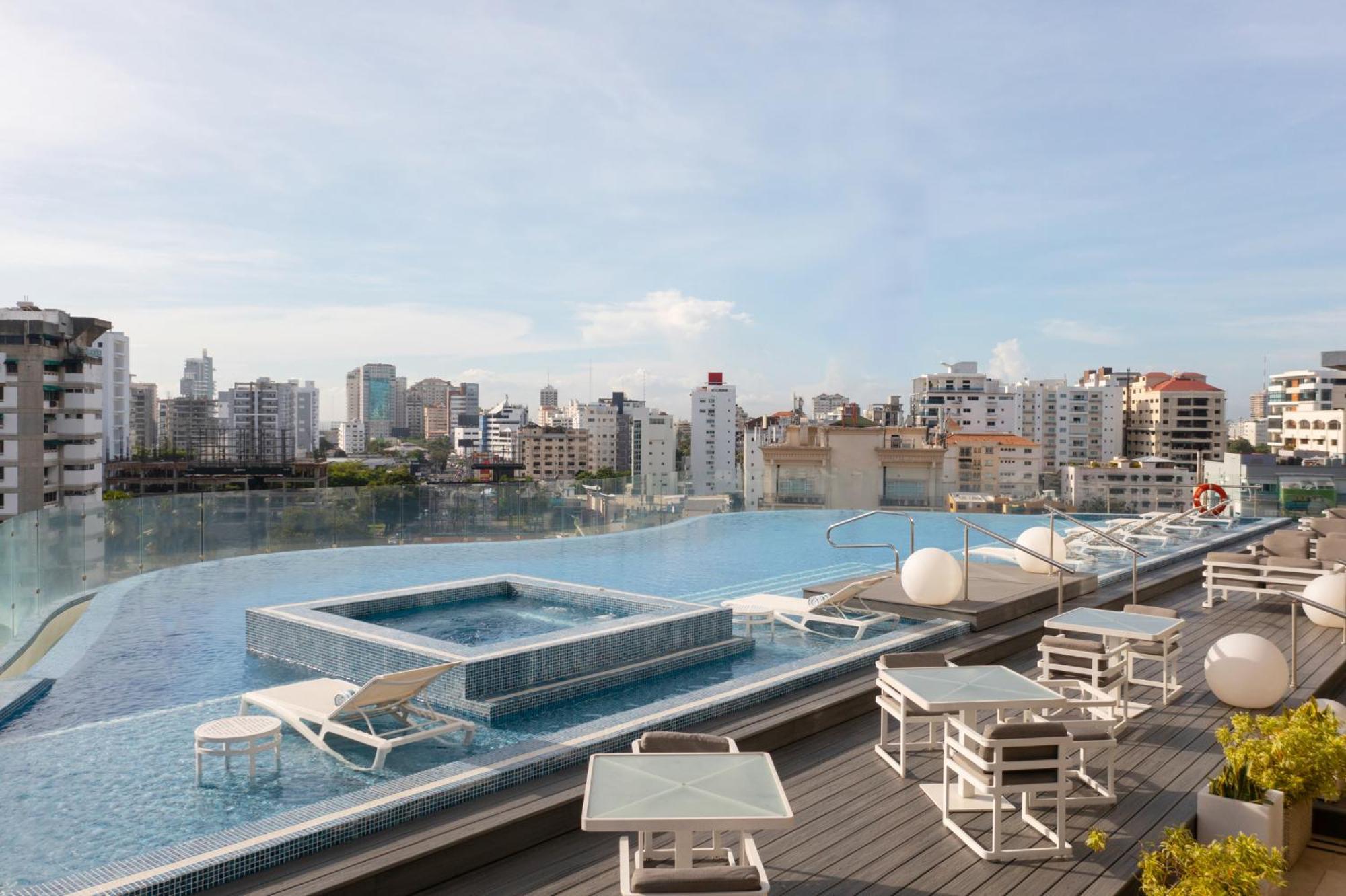 Embassy Suites By Hilton Santo Domingo Exterior photo